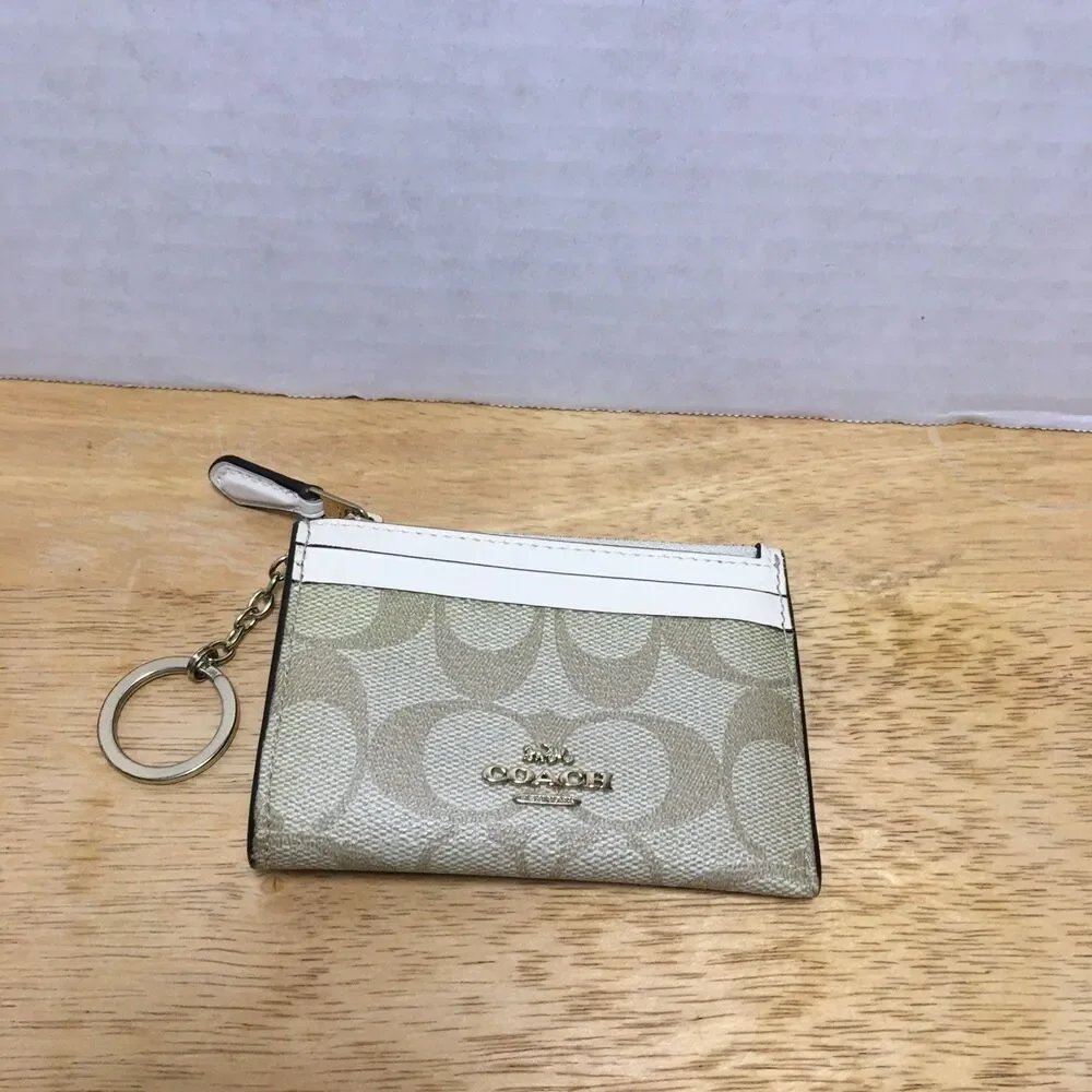 COACH Khaki And Cream White Wallet Card Case ID Window, Key Ring, Exc Con Logo